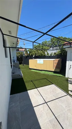 $1,450,000 | 998 Southwest 11th Street, Miami, FL 33129