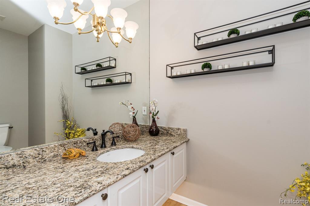 5849 Kingspointe Drive Rochester, MI 48306 - Photo 11 of 57