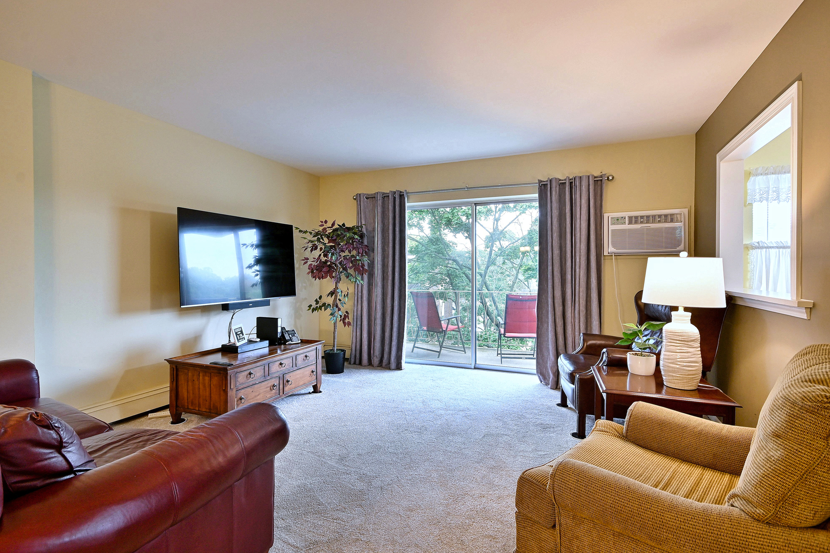 1321 South Finley Road, Unit 422 Lombard, IL 60148 - Photo 15 of 37 Gallery Image 15