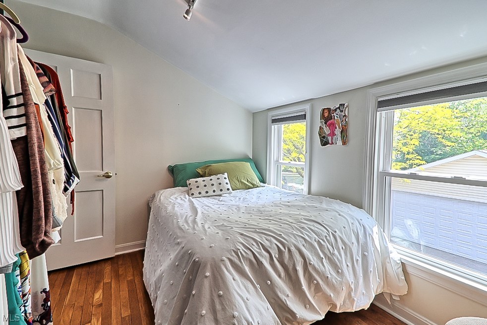 16509 Munn Road Cleveland, OH 44111 - Photo 22 of 32 Gallery Image 22