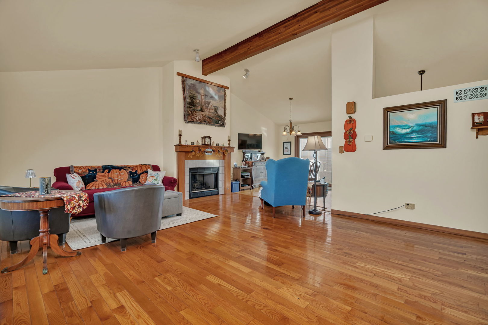 20107 Arroyo Avenue Lynwood, IL 60411 - Photo 3 of 33 a living room with furniture and a wooden floor