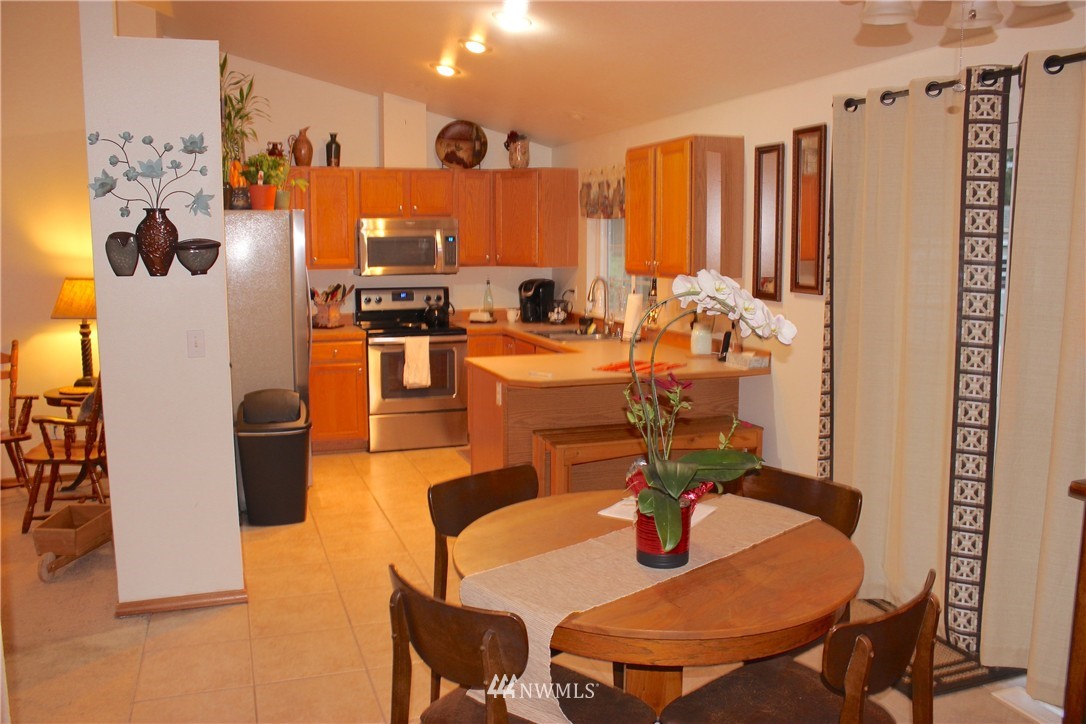 18823 Nutmeg Street Southwest Rochester, WA 98579 - Photo 13 of 23