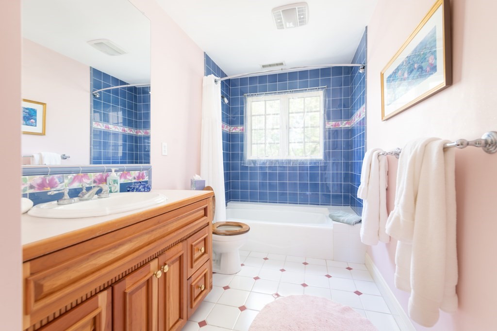 76 Westland Road Weston, MA 02493 - Photo 33 of 42 Gallery Image 33