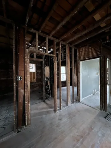 a view of walk in closet