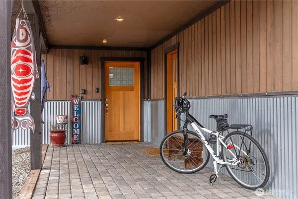 a view of an bike garage