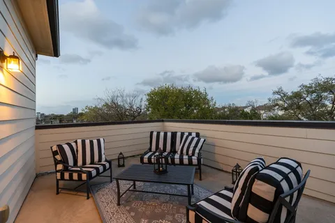 $774,900 | 3911 McDuffie Street, Houston, TX 77098