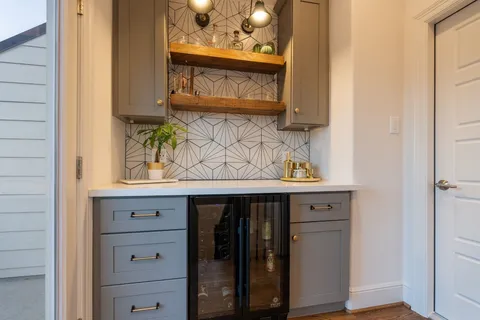 $774,900 | 3911 McDuffie Street, Houston, TX 77098