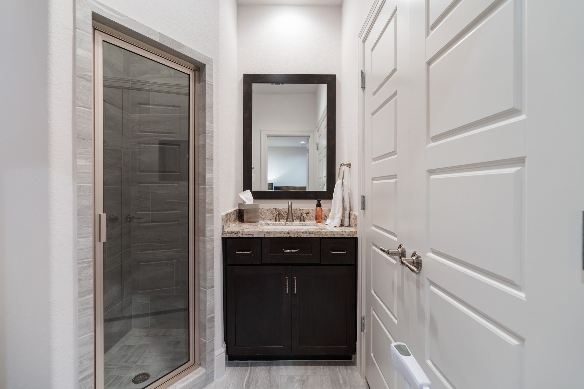 3911 McDuffie Street Houston, TX 77098 - Photo 7 of 35