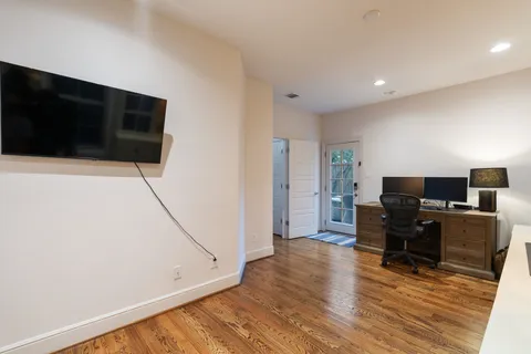 $774,900 | 3911 McDuffie Street, Houston, TX 77098