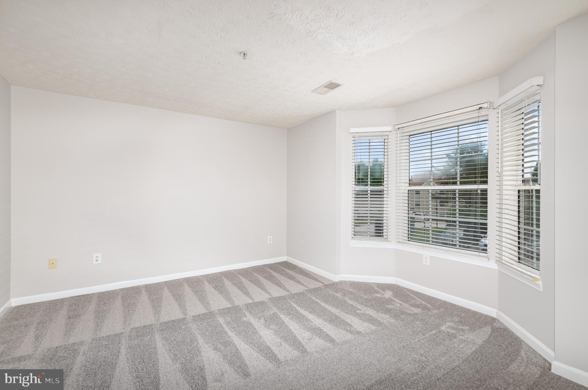 620 Kennington Road, Unit 620 Reisterstown, MD 21136 - Photo 17 of 36 Primary Bedroom