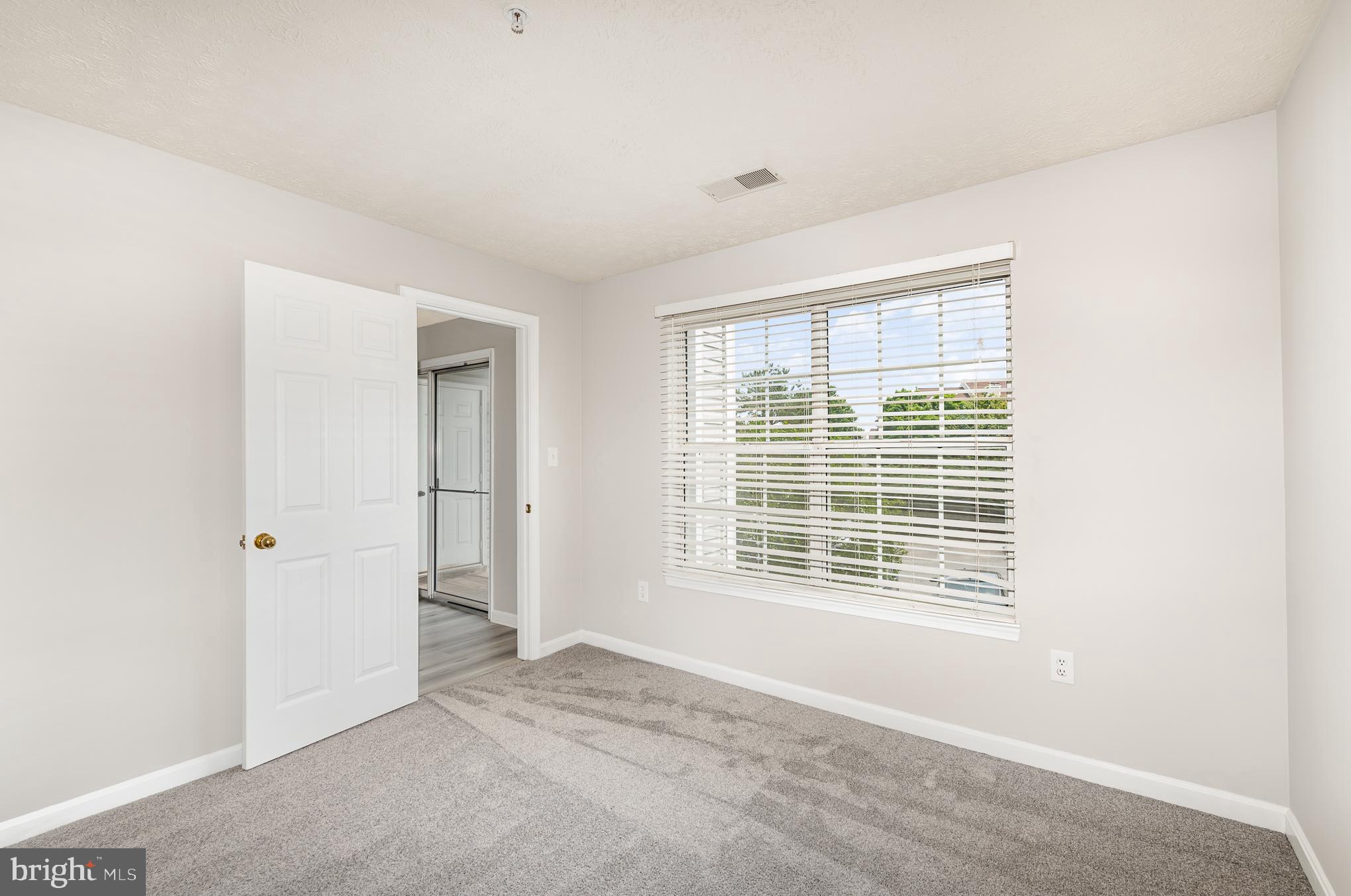 620 Kennington Road, Unit 620 Reisterstown, MD 21136 - Photo 25 of 36 Bedroom 2