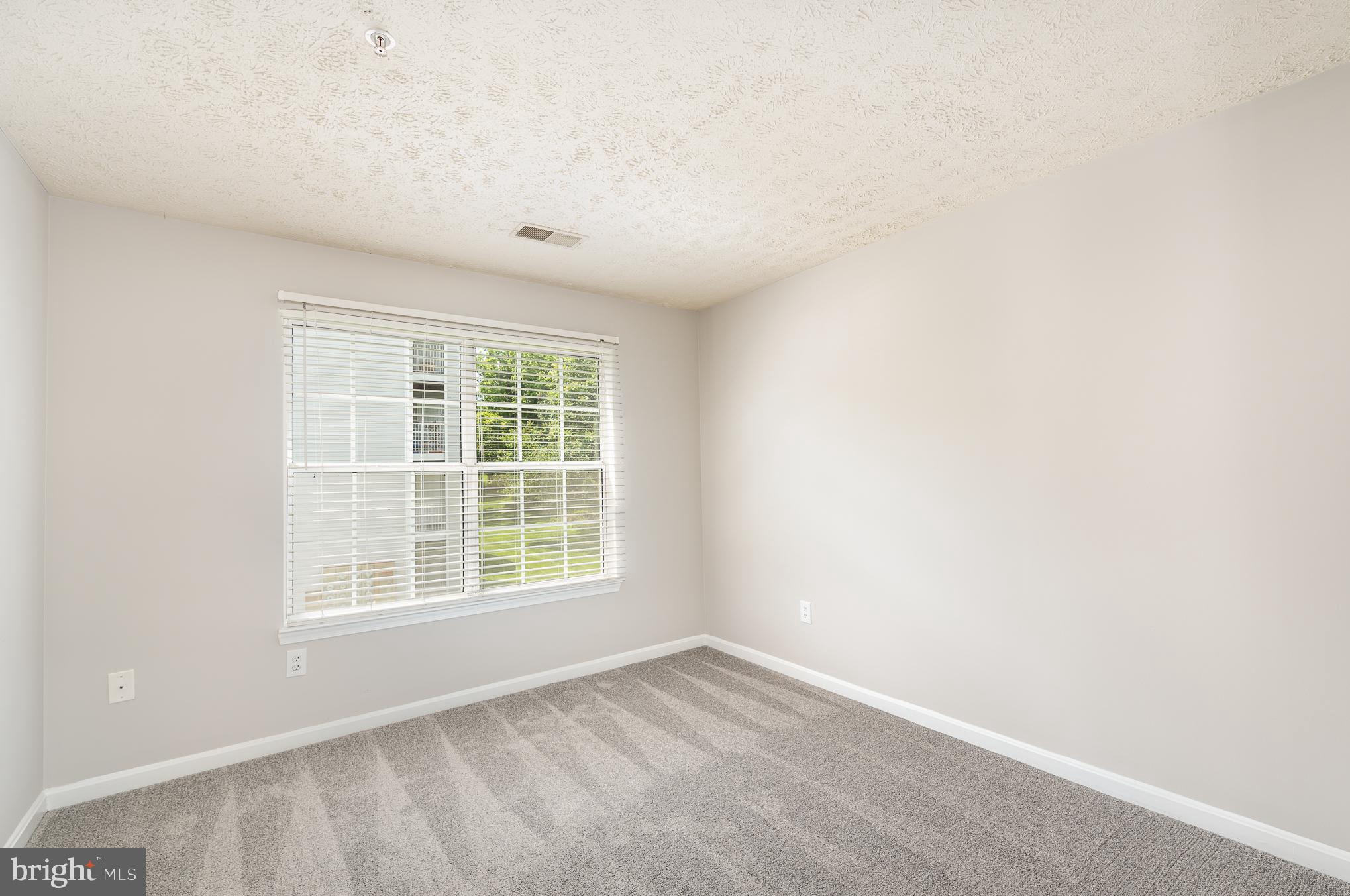 620 Kennington Road, Unit 620 Reisterstown, MD 21136 - Photo 27 of 36 Bedroom 3