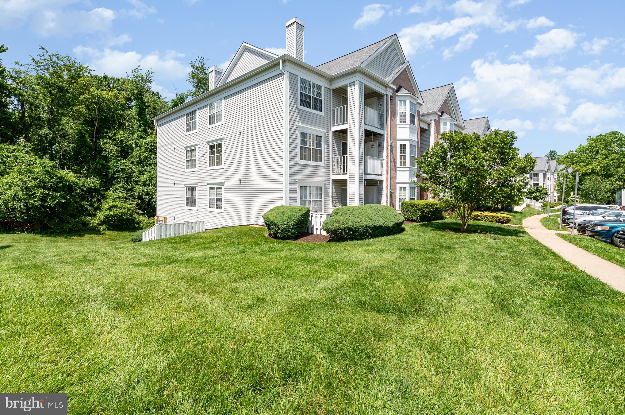 620 Kennington Road, Unit 620 Reisterstown, MD 21136 - Photo 4 of 36 Side View