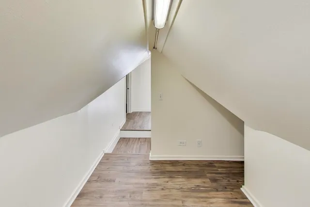 $3,000 | 2643 Poplar Avenue, Evanston, IL 60201