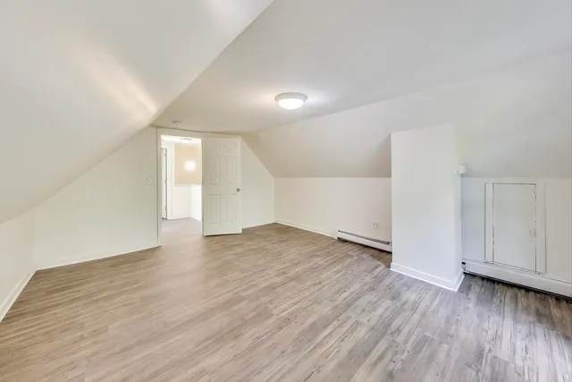 $3,000 | 2643 Poplar Avenue, Evanston, IL 60201