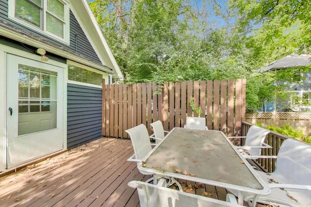 $3,000 | 2643 Poplar Avenue, Evanston, IL 60201