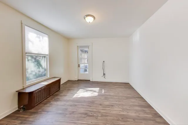 $3,000 | 2643 Poplar Avenue, Evanston, IL 60201