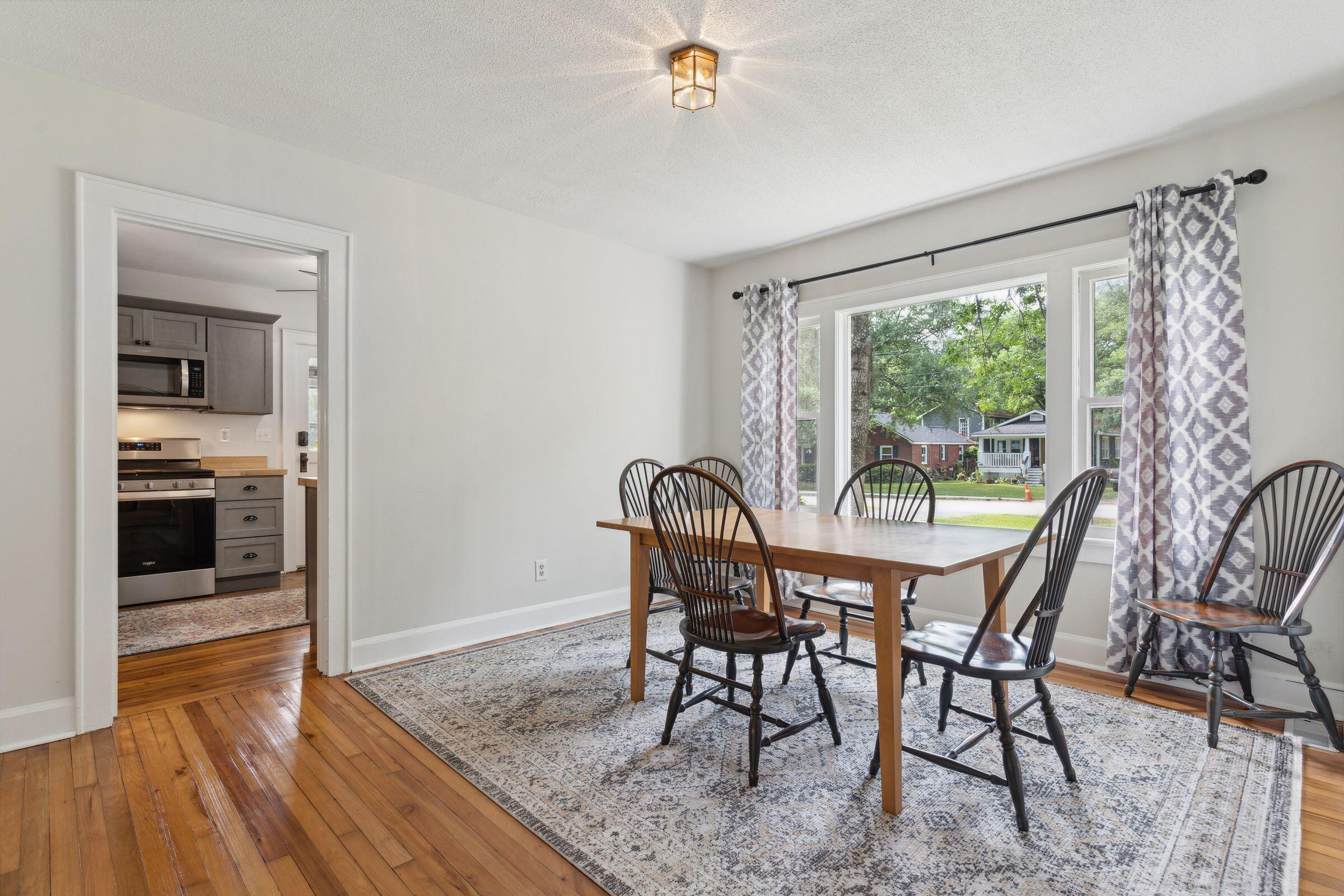 1208 Chesterfield Road North Charleston, SC 29405 - Photo 12 of 55 Large Dining Area for Friends & Family