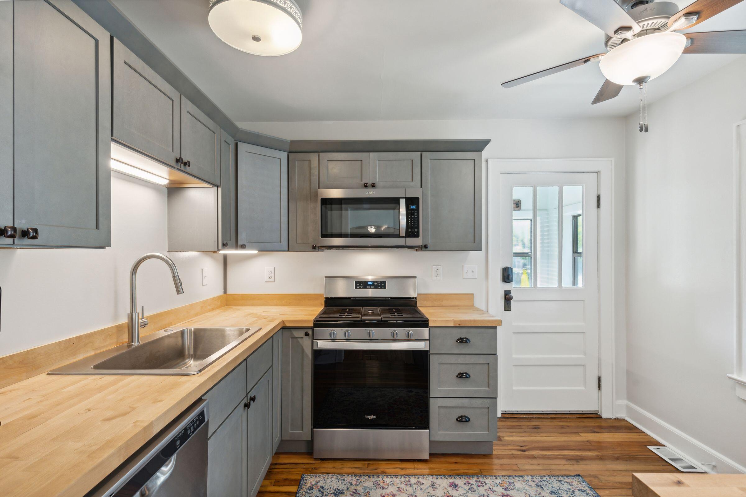 1208 Chesterfield Road North Charleston, SC 29405 - Photo 14 of 55 Modern Kitchen with Stainless Appliances