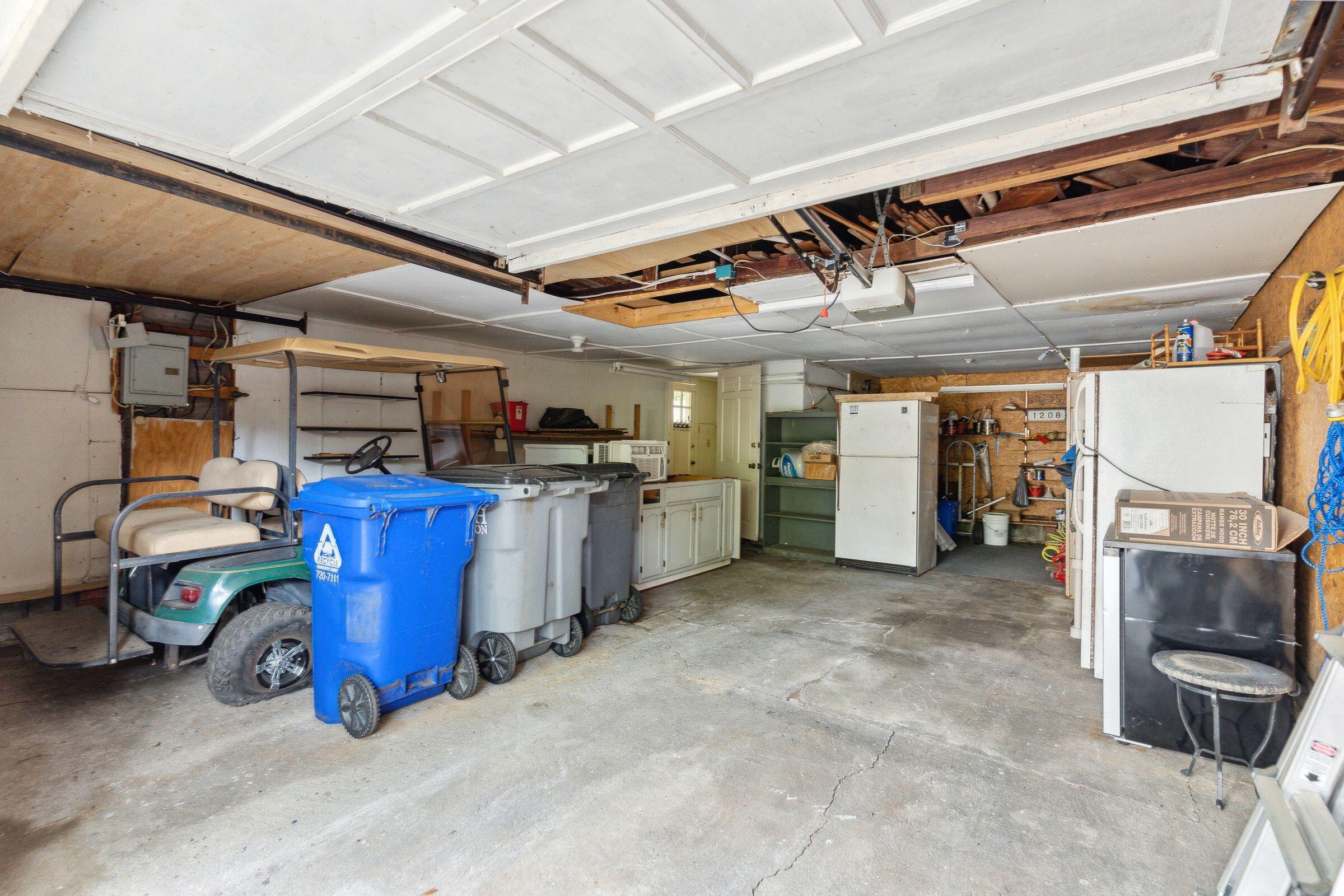 1208 Chesterfield Road North Charleston, SC 29405 - Photo 38 of 55 600 SQ Feet of Space