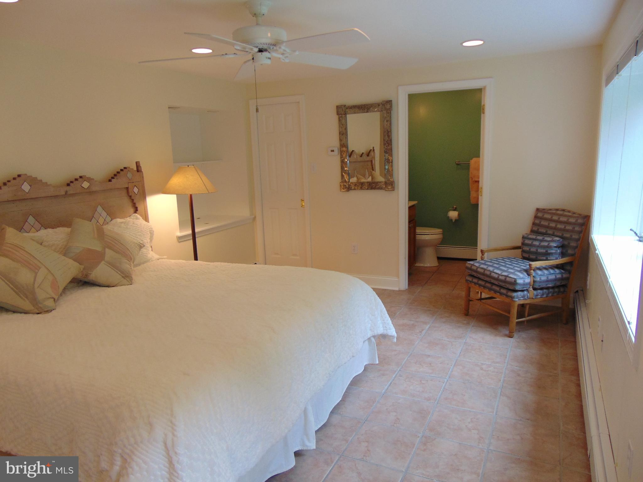 31 South Providence Road Wallingford, PA 19086 - Photo 46 of 61 Spacious, sunny Bedroom 4