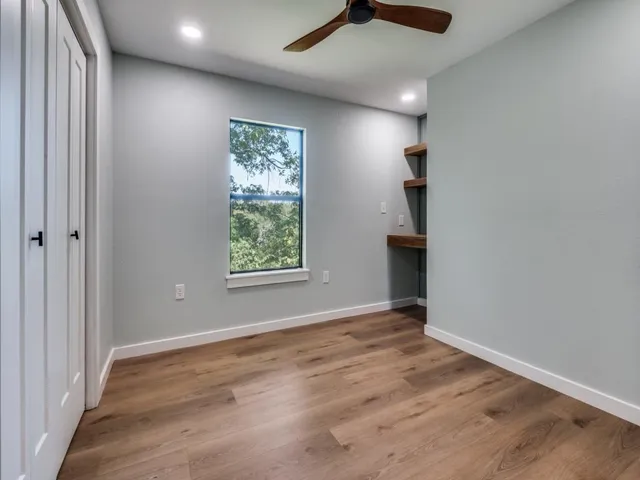 $299,000 | 796 North 7th Street, Midlothian, TX 76065