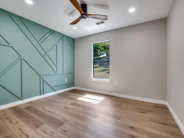 $299,000 | 796 North 7th Street, Midlothian, TX 76065