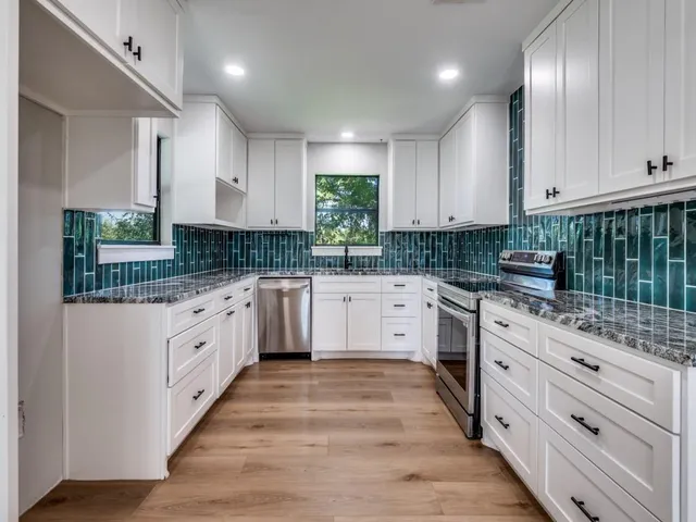 $299,000 | 796 North 7th Street, Midlothian, TX 76065