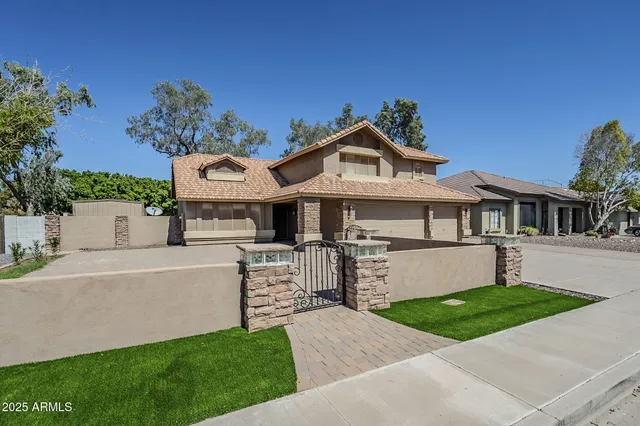 $615,000 | 2542 East Nora Street, Mesa, AZ 85213