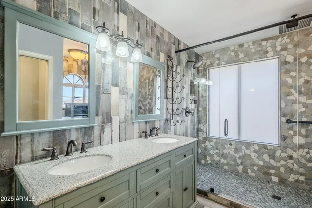 $615,000 | 2542 East Nora Street, Mesa, AZ 85213