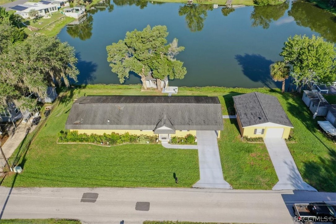 928 South Shad Terrace Inverness, FL 34450 - Photo 1 of 48 a view of swimming pool with a yard