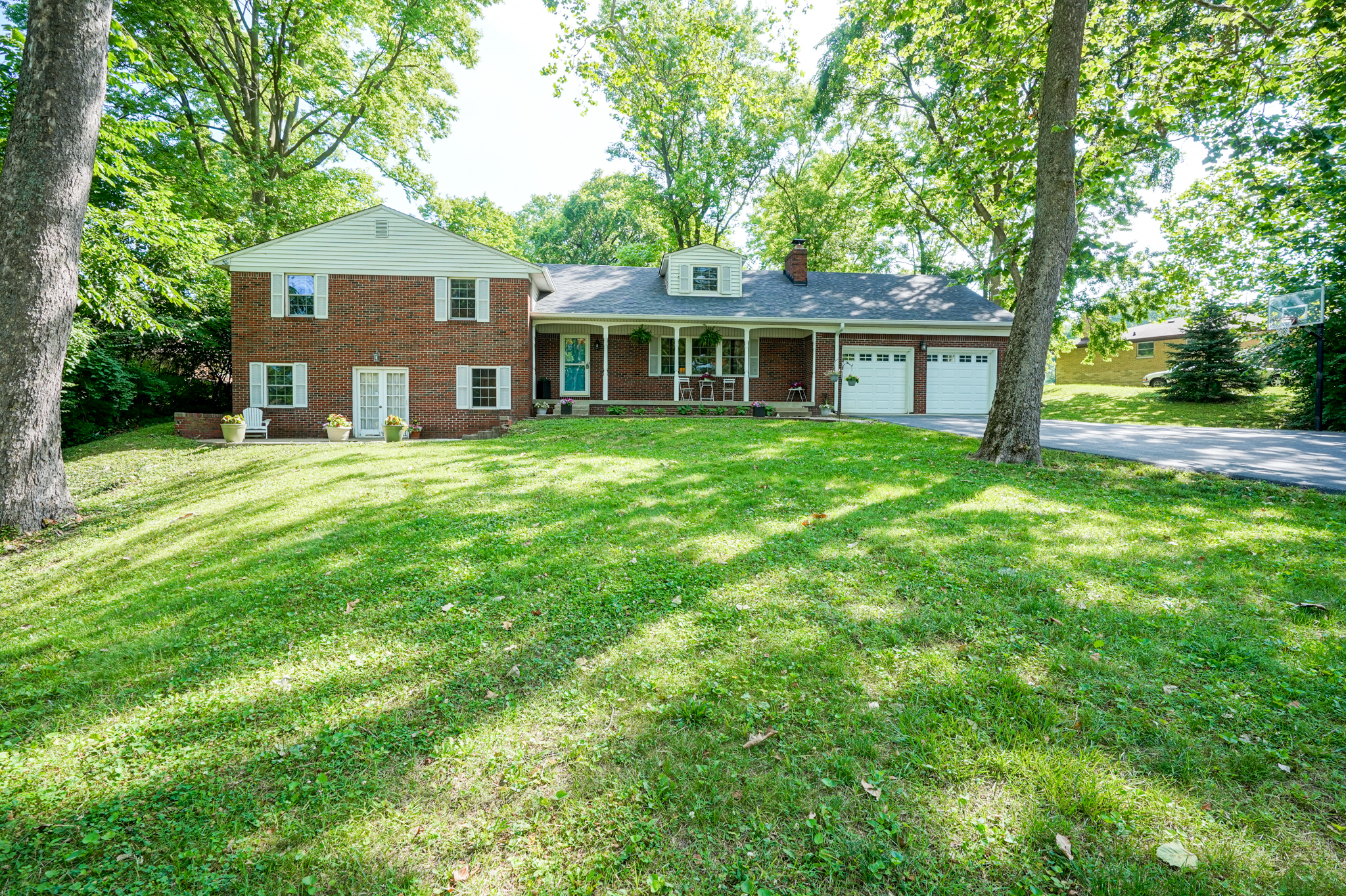 4546 Dickson Road Indianapolis, IN 46226 - Photo 1 of 44 Gallery Image 1