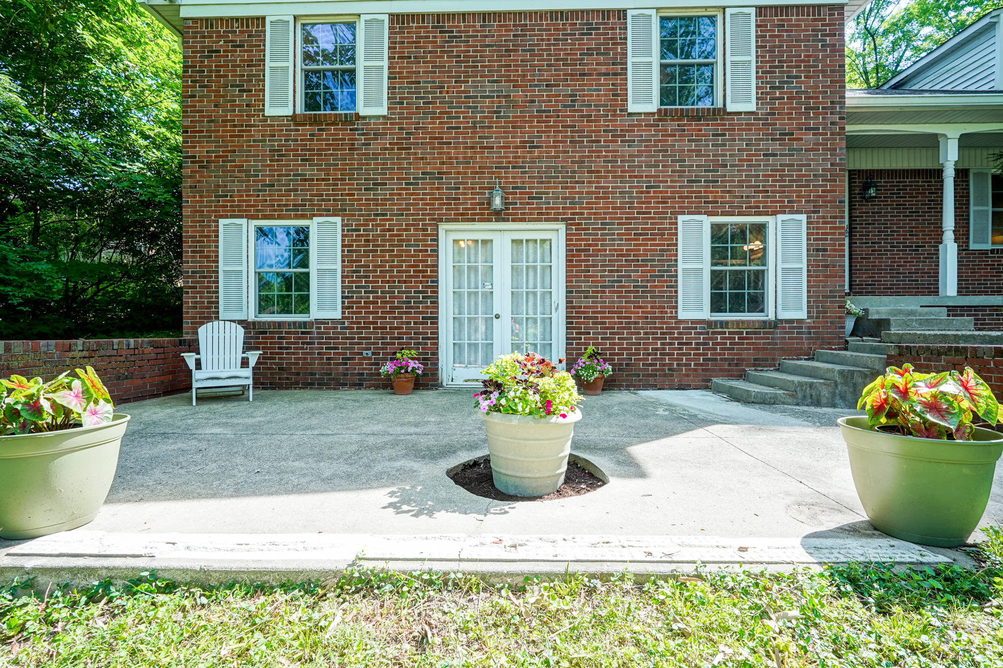 4546 Dickson Road Indianapolis, IN 46226 - Photo 3 of 44 Gallery Image 3