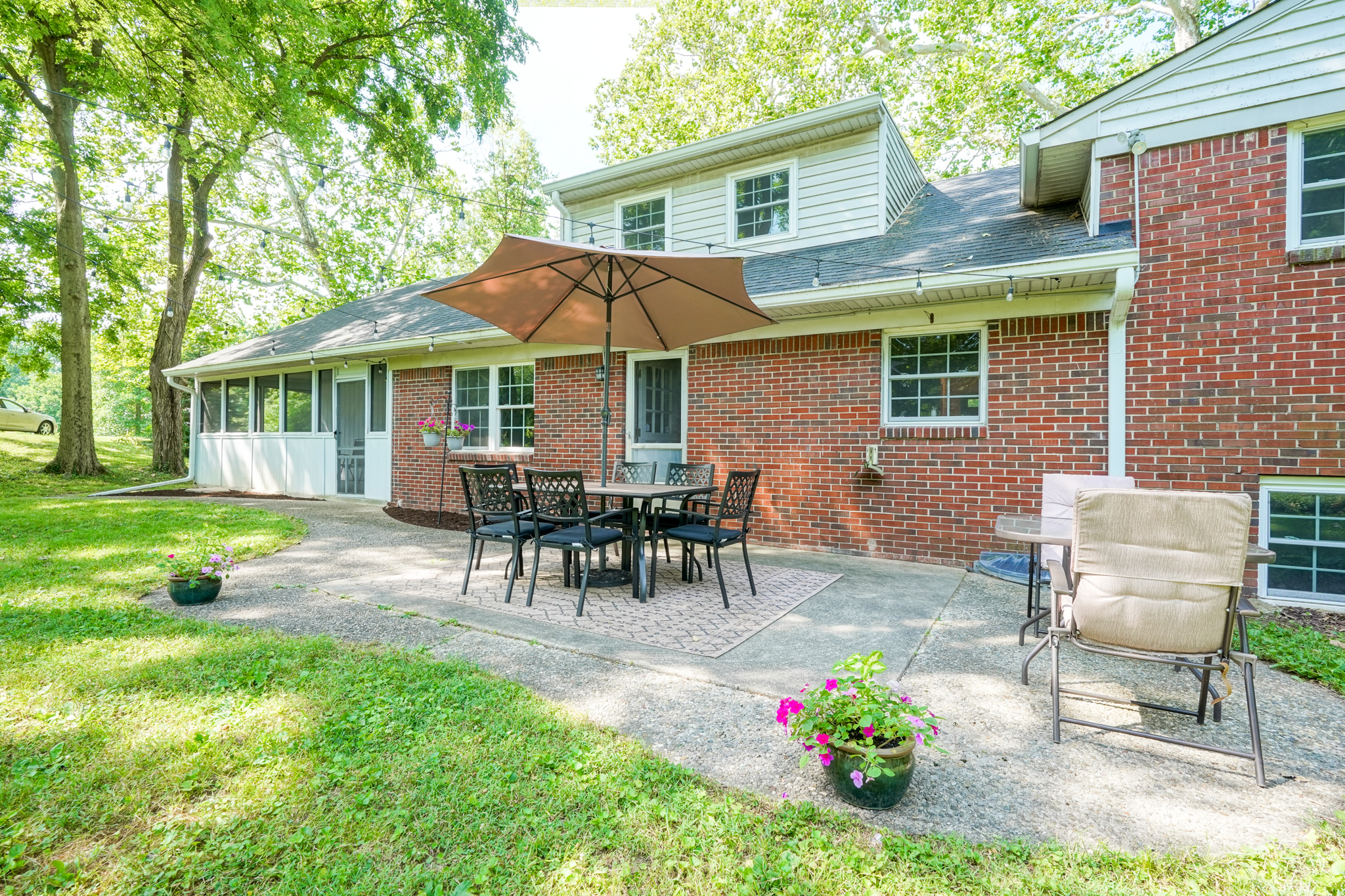 4546 Dickson Road Indianapolis, IN 46226 - Photo 39 of 44 Gallery Image 39