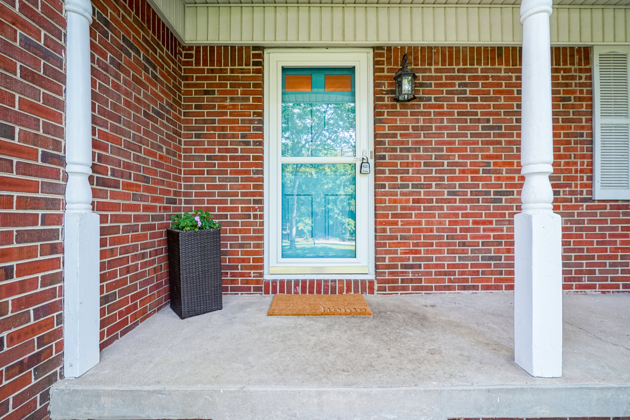 4546 Dickson Road Indianapolis, IN 46226 - Photo 4 of 44 Gallery Image 4