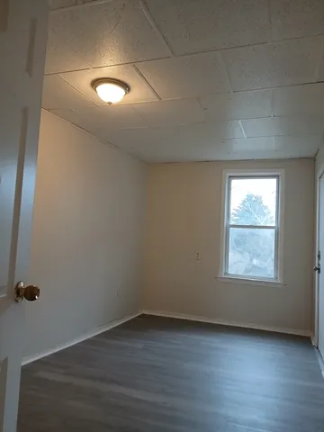 $1,350 | 44 Winter Street, Unit 1S, Fall River, MA 02720