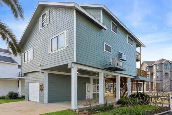 $3,650 | 339 Admiral Circle, Tiki Island, TX 77554