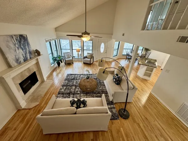 $3,650 | 339 Admiral Circle, Tiki Island, TX 77554