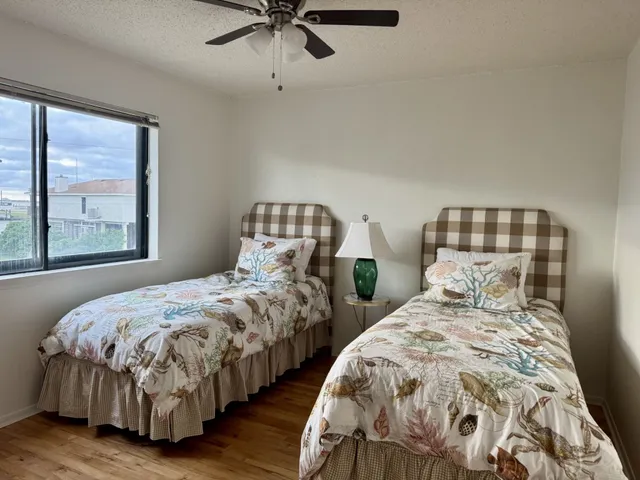 $3,650 | 339 Admiral Circle, Tiki Island, TX 77554