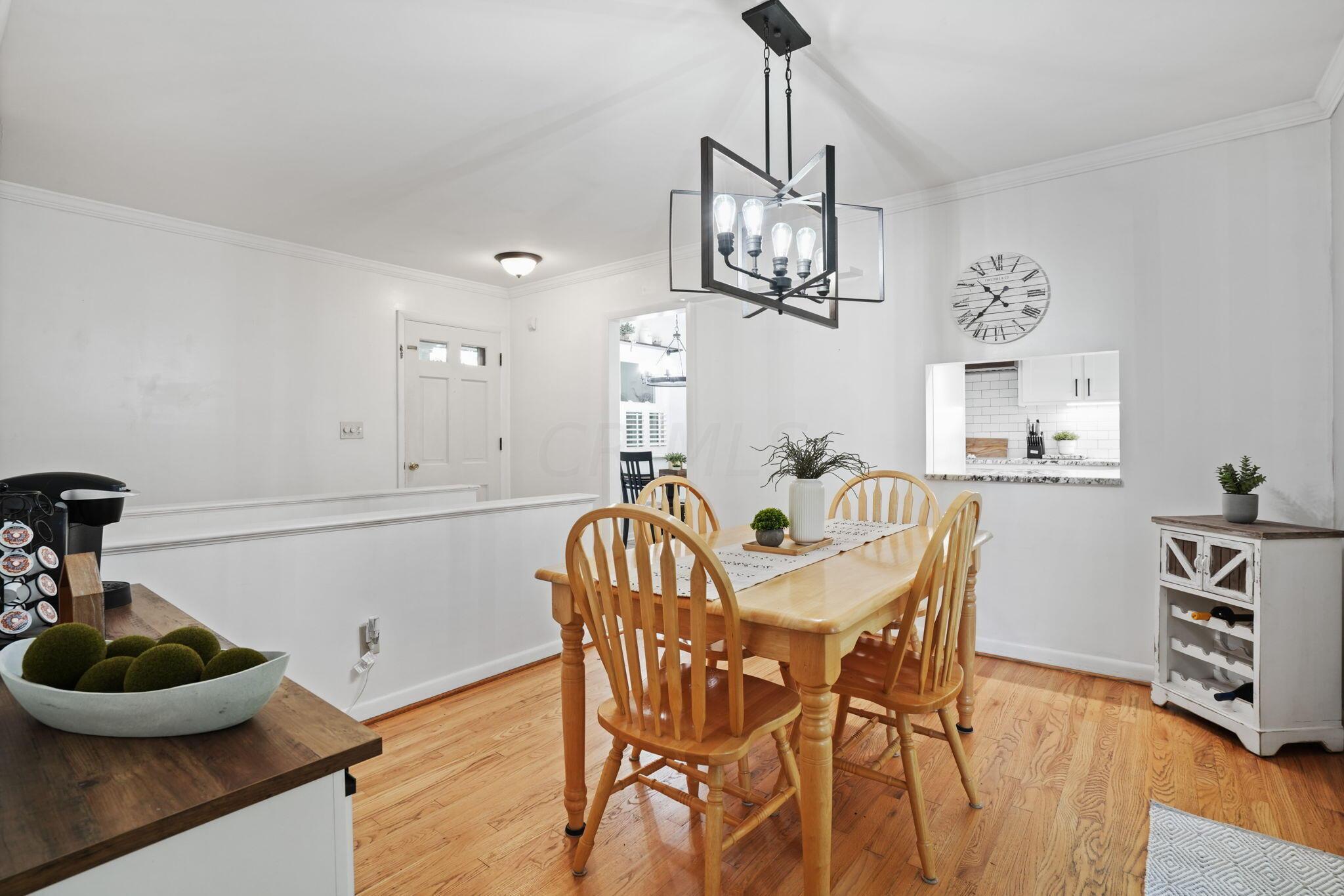 2585 Fishinger Road Columbus, OH 43221 - Photo 7 of 37 Dining Room