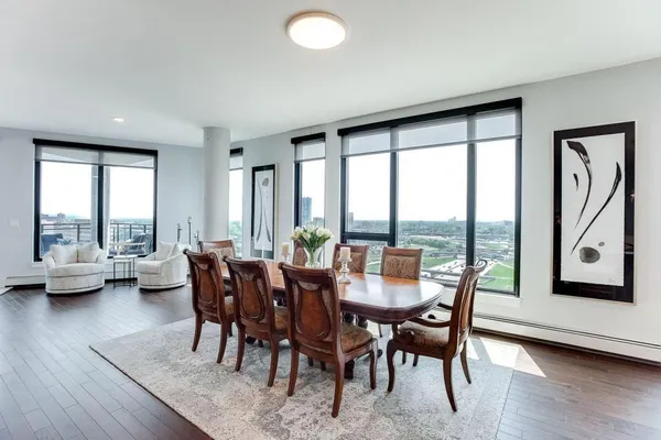 $6,495 | 1240 South 2nd Street, Unit 1601, Minneapolis, MN 55415
