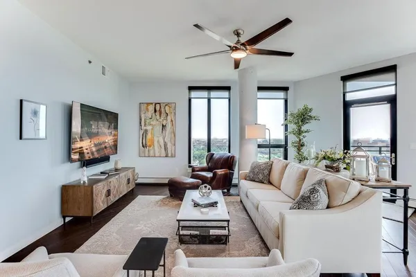 $6,495 | 1240 South 2nd Street, Unit 1601, Minneapolis, MN 55415