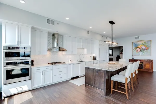 $6,495 | 1240 South 2nd Street, Unit 1601, Minneapolis, MN 55415