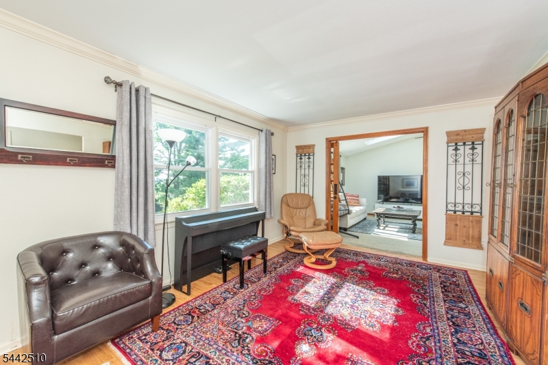 27 Mountain Road Rockaway, NJ 07866 - Photo 15 of 32