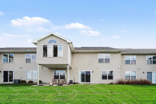 $279,900 | 2005 Quail Cove Drive, Kalamazoo, MI 49009