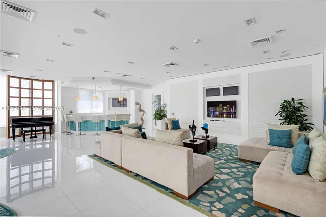 $5,000 | 2831 North Ocean Boulevard, Unit 602N, Fort Lauderdale, FL 33308