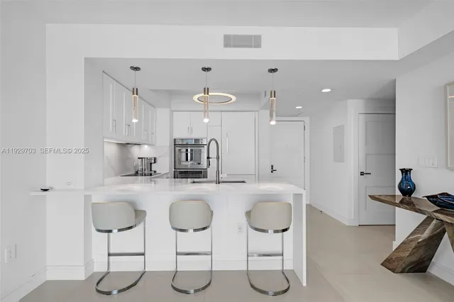 $5,000 | 2831 North Ocean Boulevard, Unit 602N, Fort Lauderdale, FL 33308