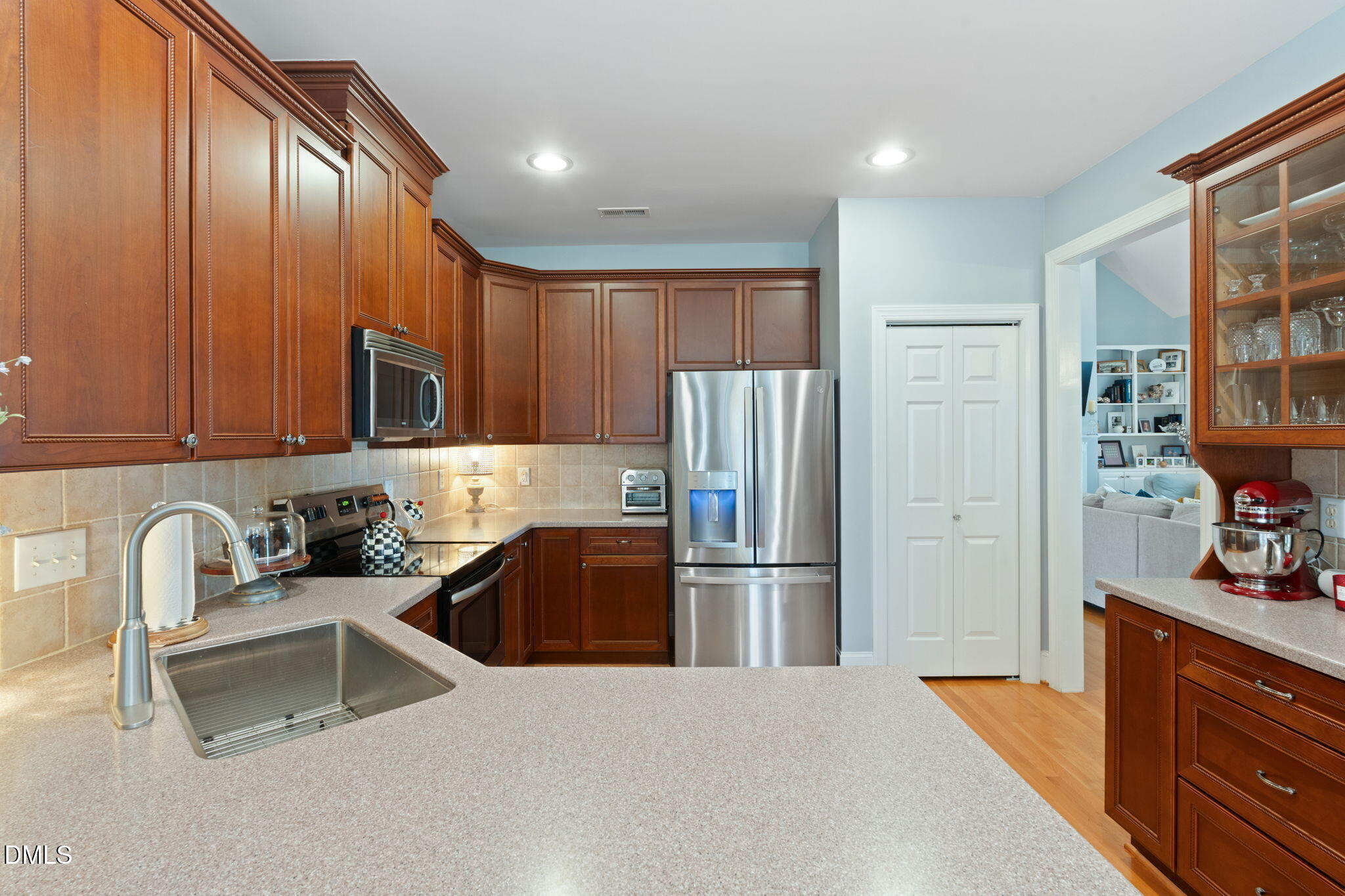 925 Rivers Edge Drive Graham, NC 27253 - Photo 11 of 34 23-web-or-mls-DSC04650