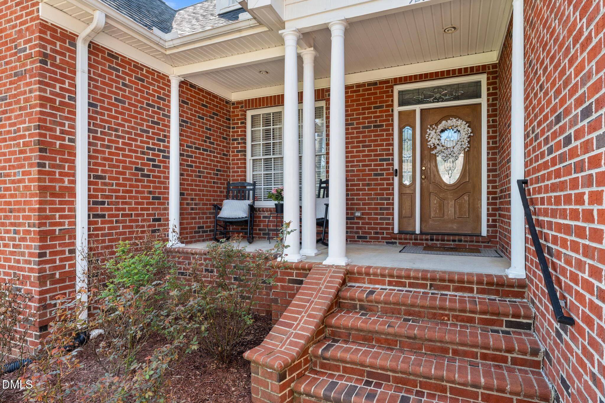 925 Rivers Edge Drive Graham, NC 27253 - Photo 3 of 34 6-web-or-mls-DSC04470