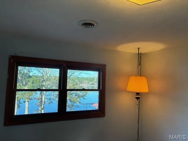 $395,000 | 747 Squaw Road, Cuba, MO 65453